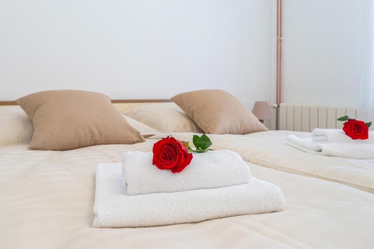 Apartman Tea Privlaka  Exteriör bild