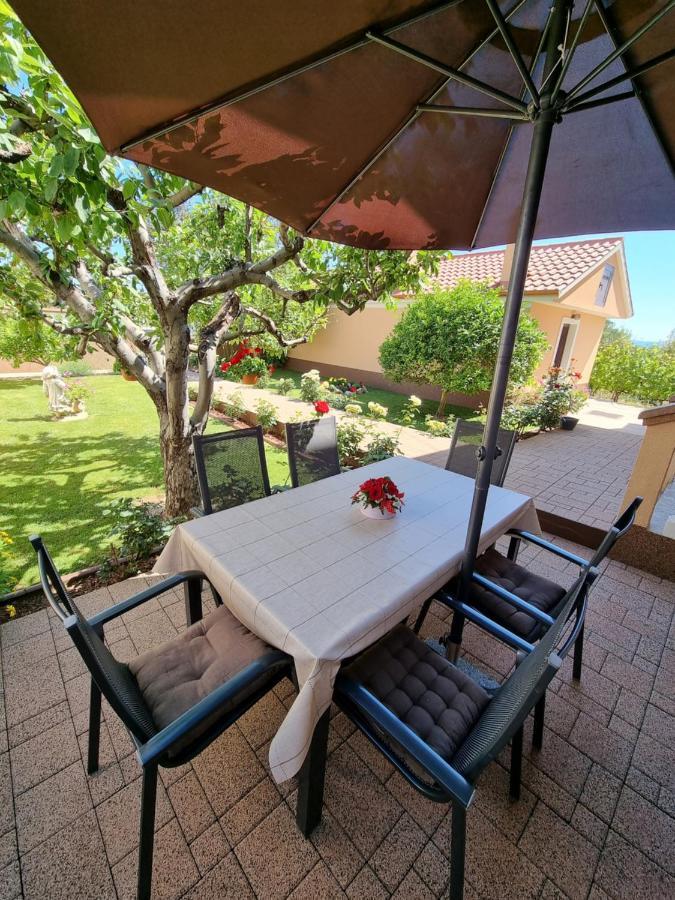 Apartman Tea Privlaka  Exteriör bild