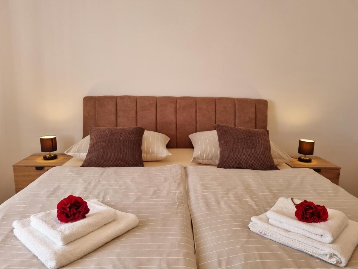 Apartman Tea Privlaka  Exteriör bild